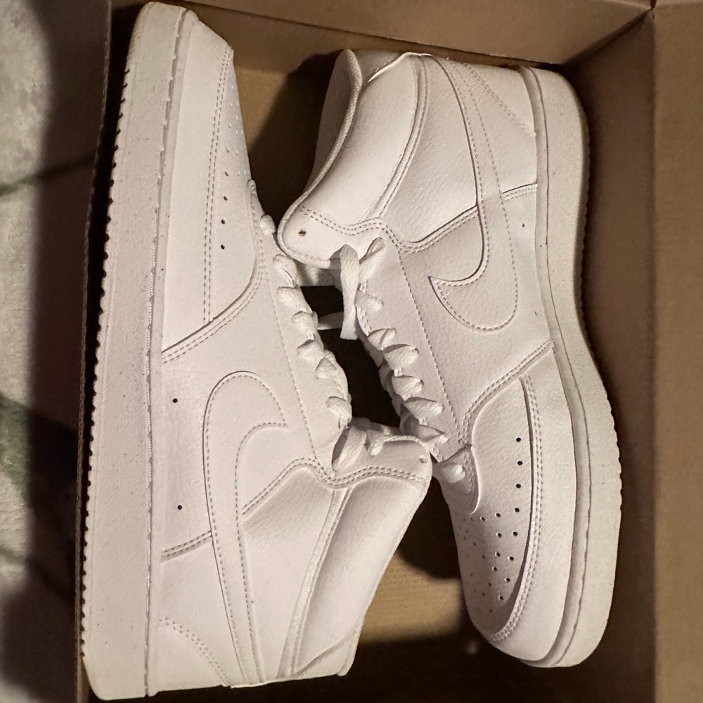 Nike court vision mid NN